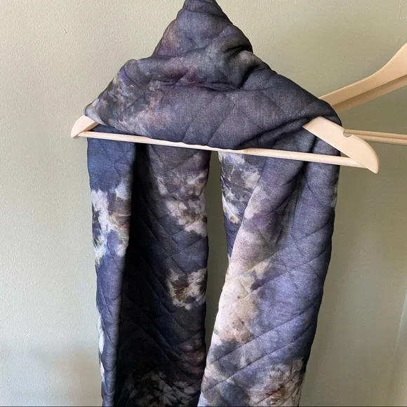 PLUSH CIRCLE SCARF - Picture 4 of 6